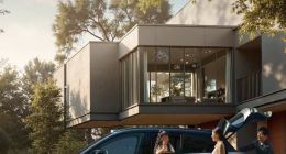 蔚来新车不到一年尾灯两度开裂！售后：化学品腐蚀拒保；消费者：不可能