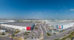 中国智造再下一城！联想集团点亮中企在美洲首座“灯塔工厂”