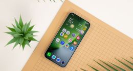 荣耀Magic8真机图赏：“天青色等烟雨”在手机上做出来了