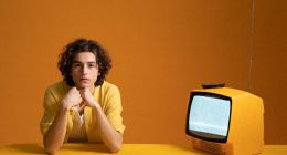 参数赢了，体验输了，TCL的高端困局