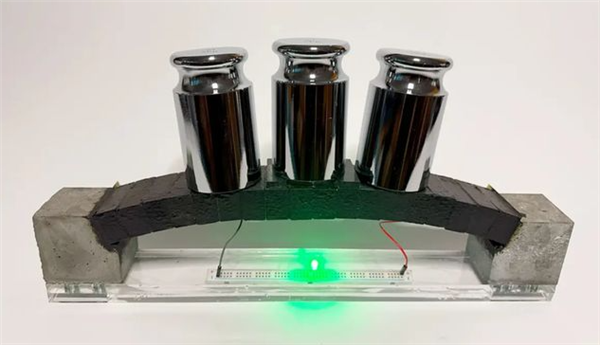 麻省理工混凝土电池问世:储能密度提升十倍