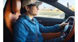 雷军新疆亲测小米YU7 测试项目包含续航、防晒等