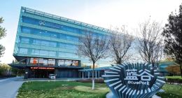 月销不足3000辆，享界遇冷背后，极狐低价真能救北汽蓝谷？