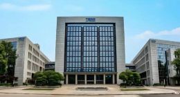 换帅一年后，印奇仍难救千里科技