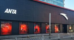 FILA失速、存货激增22天、ESG评分骤降...安踏的千亿帝国踩下刹车？