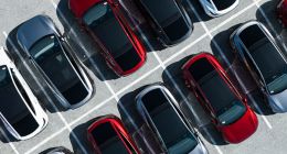 消息称特斯拉开始年终冲刺 部分门店已集中大量Model 3和Model Y