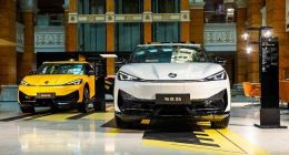 大众安徽与众06“充电噩梦”：一次充电需多次挪车，品控堪忧