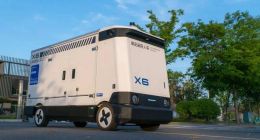 新石器“领跑”无人配送：资本狂欢后，谁为安全“买单”？