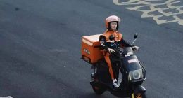 淘宝闪购刚说要坚持投入争第一，政府就出手了