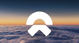 李斌兑现承诺 蔚来预计2025年四季度盈利7亿至12亿元