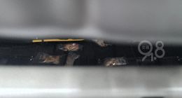 浙江车主质疑智界R7展车售出前更换过座椅？店方承认：是的