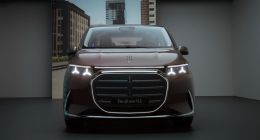 硬刚理想MEGA/小鹏X9 奔驰VLE纯电豪华MPV全球首发