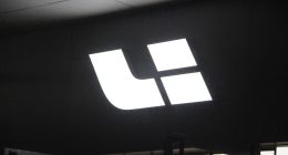 2025年营收利润“双崩”！理想汽车的危险信号