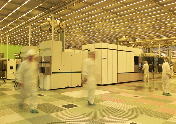 氦气价格暴涨50%！三星、SK海力士正不计成本抢夺库存