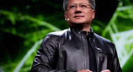 黄仁勋直言：文科生才是AI时代真正的王者