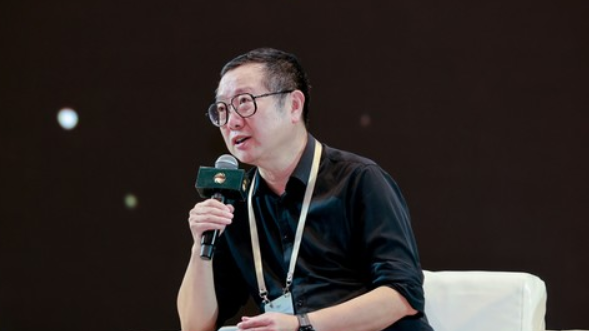 重磅发声！刘慈欣谈AI时代：世界将脱离人类的控制