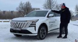 行业内卷之痛：长安汽车净利润跌4成，经营性现金流跌6成