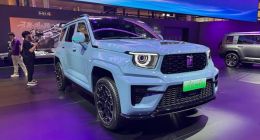 坦克700起售价42.8万元，品牌将携3.0T Hi4-T车型征战2026环塔拉力赛