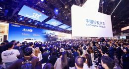 中国长安汽车集团发布“海纳百川”计划2.0长安蓝鲸超擎双车领航，开启全球混动新纪元