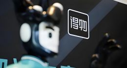 从卖商品到卖使用权：10亿小贷资本背后，得物租赁生意的金融边界