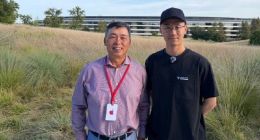 苹果发布会嘉宾阵容出圈：段永平到场，五月天阿信晒和新任CEO合照