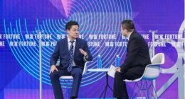 《财富》对话李华刚：跟上时代，相信自己，未来在脚下