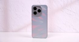珠峰屏+双芯+8400mAh：iQOO 16 深度评测，“标准版”三个字被重新定义了