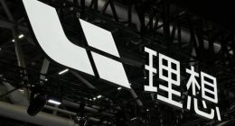 理想首款停产车型再次OTA升级，引发系列电池异常，几十位同类故障车主建群维权，理想：系小概率事件